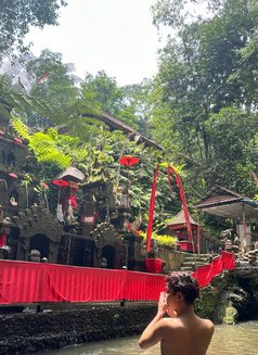 Diooo - Acompañantes masculino in Bali Photo 8 of 14