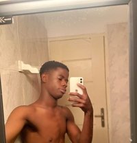 Dior Beach - Male escort in Abidjan