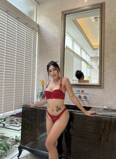 Dior - escort in Hong Kong Photo 21 of 22