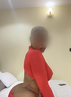 Dior Lightest - escort in Dakar Photo 2 of 6