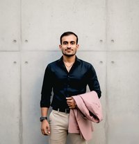 Dip - Acompañantes masculino in Kolkata