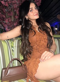 Dipali - escort in Mumbai Photo 2 of 3