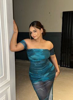 Dipanshi - escort in Chennai Photo 3 of 6