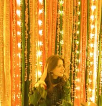 Dipanshi - escort in Surat