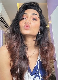 Dipanshi - escort in Vadodara Photo 3 of 5