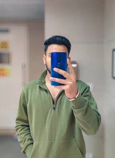 Dipesh - masseur in Pune Photo 3 of 3