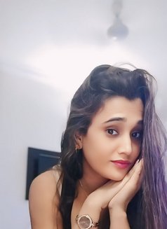 Dipika - escort in Mumbai Photo 1 of 2