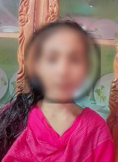 Dipika - puta in Chennai Photo 2 of 2