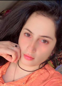 Dipika Indian Girl - escort in Abu Dhabi Photo 1 of 2
