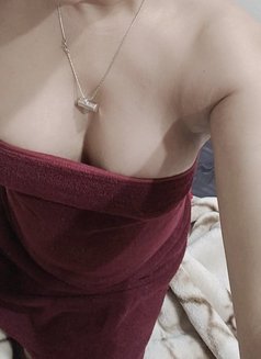 Dipika27 trans girl - Transsexual escort in Hyderabad Photo 9 of 9