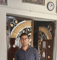 Dipu Kumar Singh - masseuse in Surat