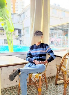 Dipu Sah - Male escort in Mumbai Photo 1 of 3