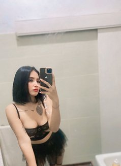 Dira - escort in Bali Photo 12 of 14