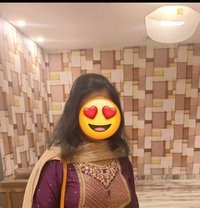 TAMIL QUEEN - escort in Chennai Photo 6 of 8