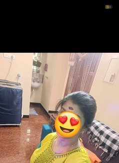 DIRECT MEET AND CAM SHOW - escort in Madurai Photo 9 of 10