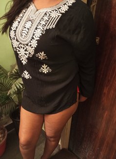 Direct Meet Tamil Homely Girl Available - puta in Chennai Photo 3 of 3