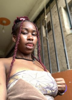 Dirtiecenir - puta in Nairobi Photo 4 of 5