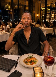 Dirty Saint - Male adult performer in Nairobi Photo 4 of 6