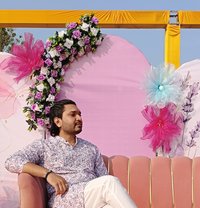 Disant - Male escort in Surat