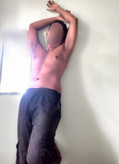 Discreet Companion - Acompañante masculino in Colombo Photo 3 of 3