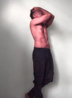 Discreet Companion - Male escort in Colombo Photo 6 of 7