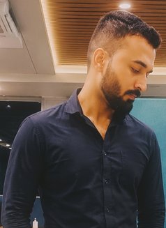 Discreet Luxury - Agencia de acompañantes masculinas in Islamabad Photo 1 of 1