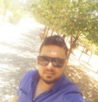 Dish - Male escort in Colombo