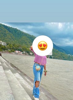 Disha Aggarwal - escort in Hyderabad Photo 1 of 5