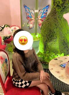 Disha Aggarwal - escort in Hyderabad Photo 3 of 5
