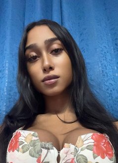 Disha Big D - Transsexual escort in Mumbai Photo 4 of 5
