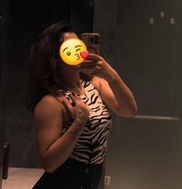 Disha cam nd real meet - escort in New Delhi Photo 2 of 3