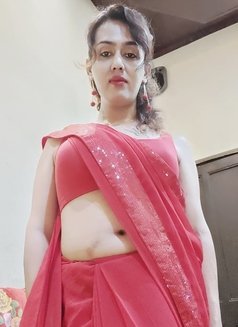 Disha Dey - Transsexual escort in Mumbai Photo 14 of 30