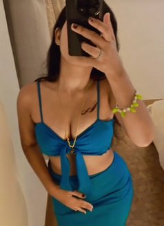 Disha - escort in Bangalore Photo 3 of 8