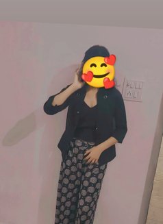 Disha - escort in Noida Photo 1 of 2