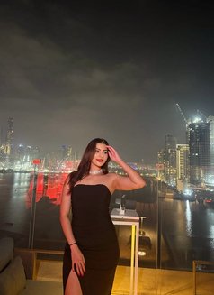 Disha Indian Student - escort in Abu Dhabi Photo 2 of 4