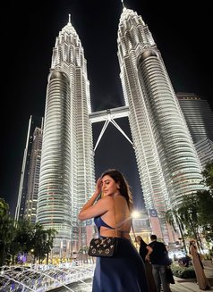 VIP Disha Student - companion in Abu Dhabi Photo 1 of 5