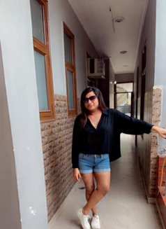 Disha kaur - Transsexual escort in Noida Photo 26 of 30
