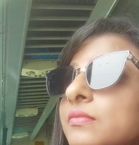 Disha kaur - Transsexual escort in Noida