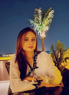 Disha Mehta - puta in Gurgaon Photo 2 of 5