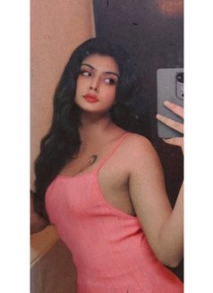 Disha Roy - Transsexual escort in New Delhi Photo 9 of 10