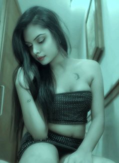 Disha Roy - Transsexual escort in Bangalore Photo 7 of 18