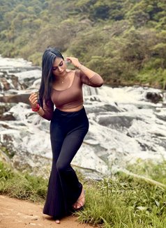 Disha Roy - Transsexual escort in Bangalore Photo 30 of 30