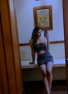 Disha Roy - Acompañantes transexual in Kolkata Photo 7 of 9