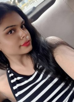 Disha Roy - Transsexual escort in Bangalore Photo 6 of 18