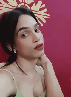 Disha Singh for Online Service - Transsexual escort in Ahmedabad Photo 2 of 8