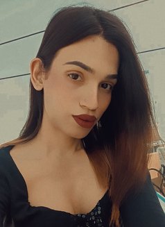 Disha Singh for Online Service - Transsexual escort in Ahmedabad Photo 3 of 8