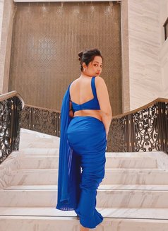 Dishaa - escort in New Delhi Photo 1 of 3