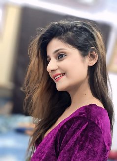 Dishani Roy Real Meet - puta in Mumbai Photo 1 of 4