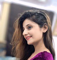 Dishani Roy Real Meet - puta in Mumbai Photo 1 of 4