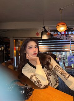 Disny - puta in Taipei Photo 14 of 14